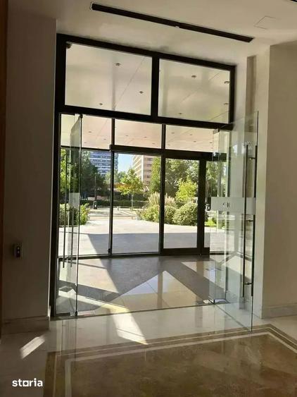 Apartament cu 4 camere, mobilat în Central