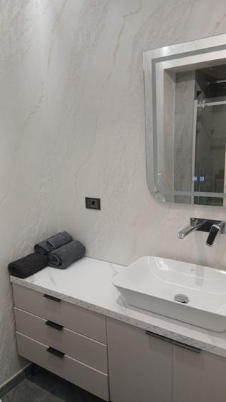 Apartament cu 2 camere decomandat în Ostroveni