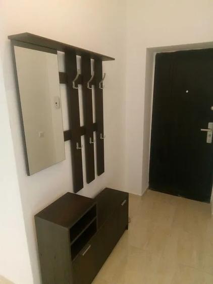 Apartament cu 2 camere decomandat, mobilat în Păcii