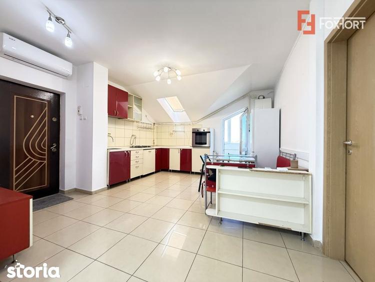 Apartament cu 2 camere decomandat, mobilat în Steaua
