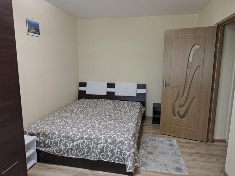 Apartament cu 2 camere semidecomandat în Liteni