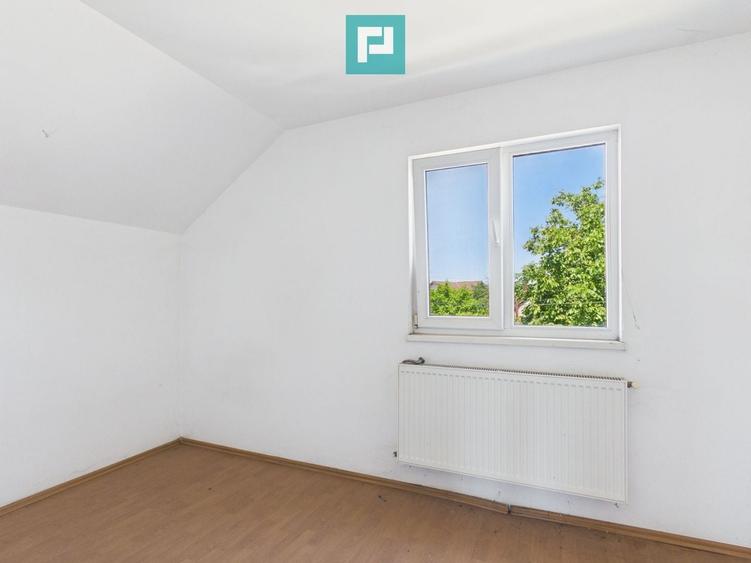 Duplex cu 6 camere cu Canalizare în Confecții