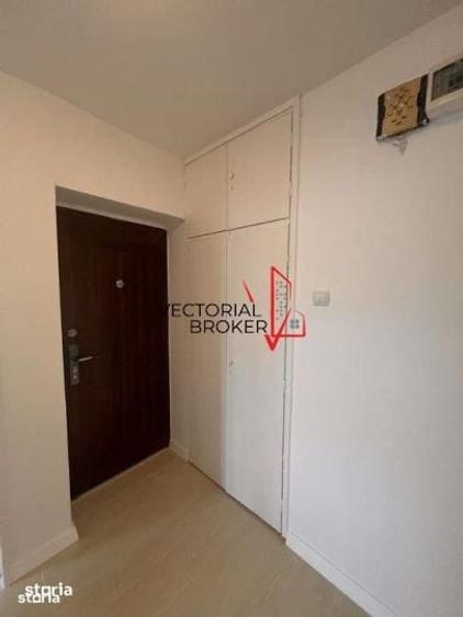 Apartament cu 3 camere decomandat în Dristor