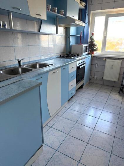 Apartament cu 2 camere decomandat în 1 Mai