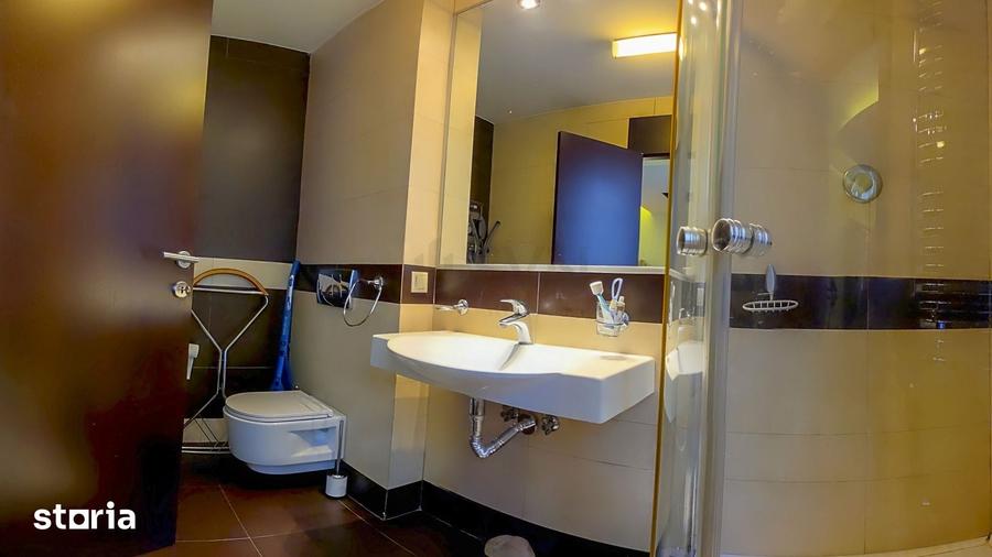 Apartament cu 5 camere în Central