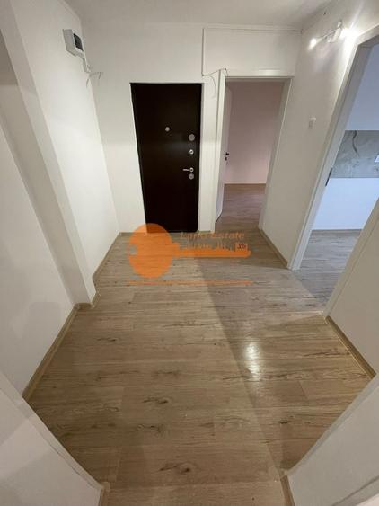 Apartament cu 2 camere decomandat în Apusului