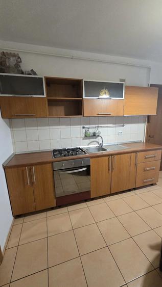 Apartament cu 2 camere semidecomandat în Lujerului