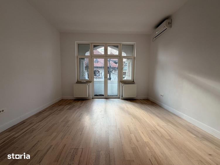 Spațiu comercial, de 250 mp, în Capitale