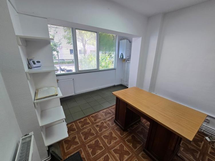 Apartament cu 2 camere decomandat în Exterior Vest