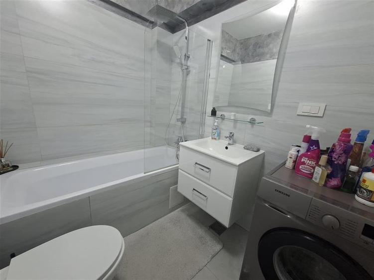 Apartament cu 2 camere decomandat, mobilat în Galata