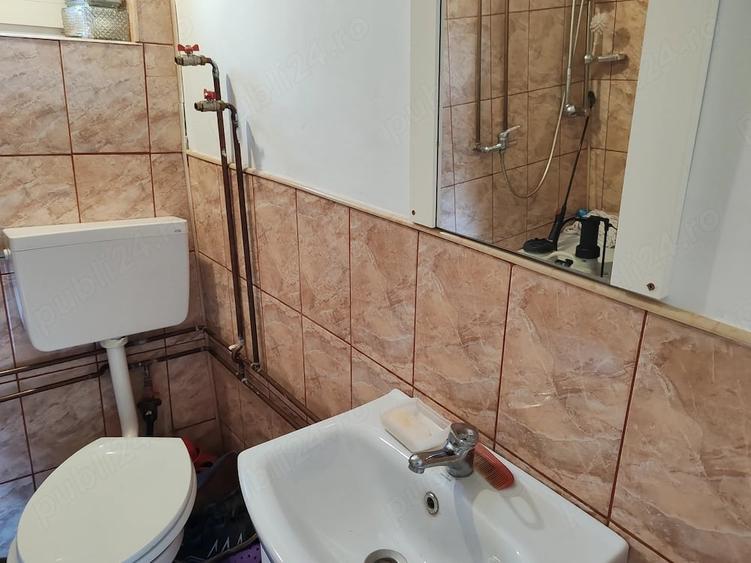 Casă cu 2 camere cu Teren 2200 Mp în Aiton