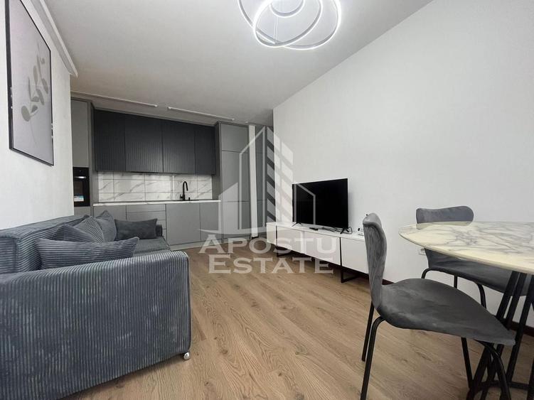Apartament cu 3 camere decomandat, mobilat în Micălaca