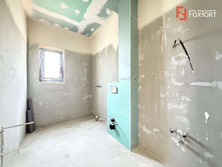 Duplex cu 3 camere cu Teren 247 Mp în Săcălaz