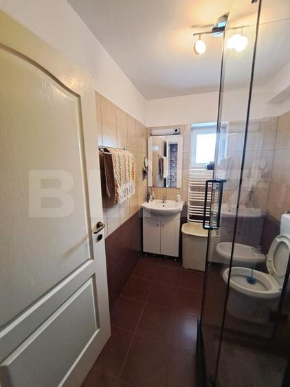 Apartament cu 2 camere decomandat, mobilat în Triaj