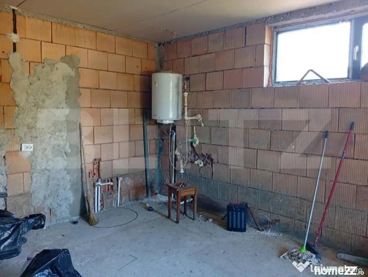 Casă cu 3 camere cu Teren 800 Mp în Ivănești