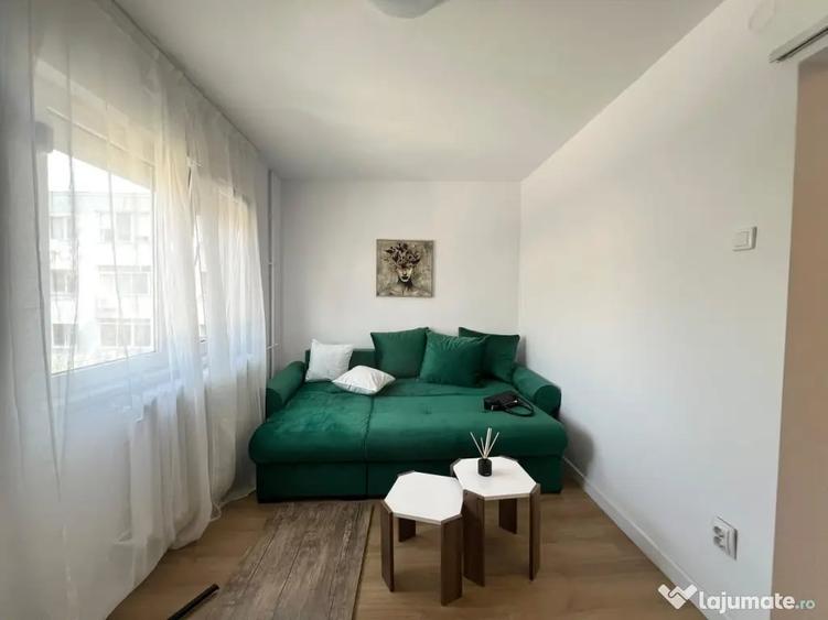 Garsonieră decomandată în Complex Studențesc