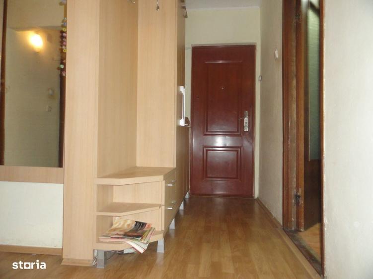 Apartament cu 4 camere decomandat în Micălaca