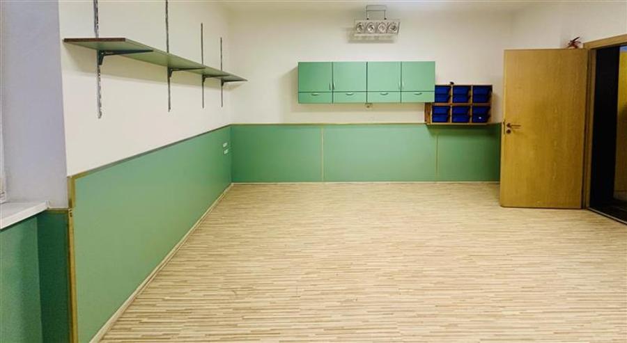 Casă individuală cu 6 camere cu Teren 275 Mp în Bartolomeu