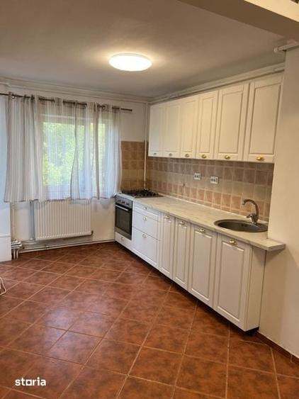 Inchiriez apartament 3 camere - 3