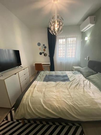 Apartament cu 2 camere decomandat, mobilat în Politehnica