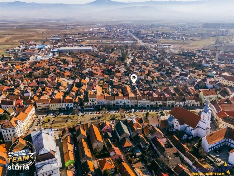 Casă cu 4 camere în Sânzieni