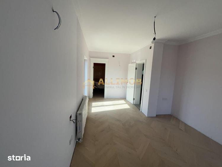 Eleganta la malul lacului- Vila premium cu ponton privat. - 1