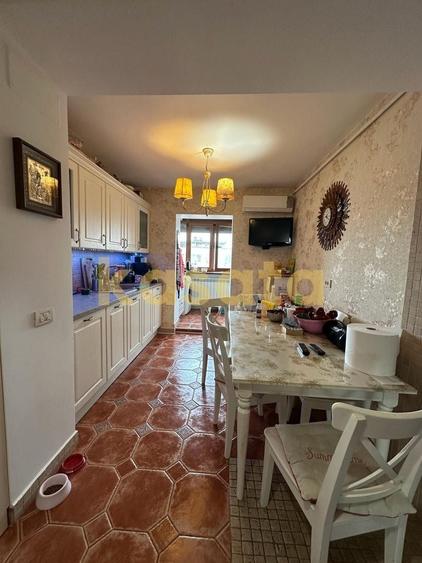 Apartament cu 3 camere decomandat, mobilat în Crângași
