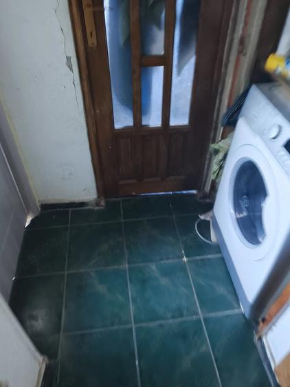 Vand apartament cu 3 camere in micro 17 etajul 4 - 5