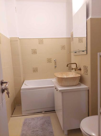 Apartament cu 2 camere semidecomandat în Ultracentral