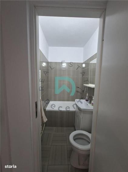 Apartament cu 2 camere semidecomandat în Florilor
