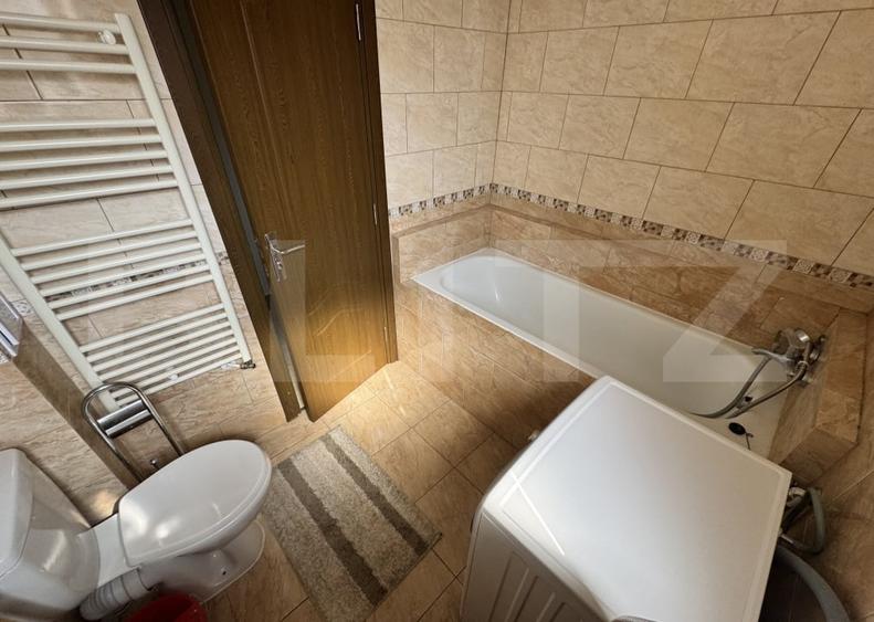 Apartament cu 2 camere semidecomandat, mobilat în Sud