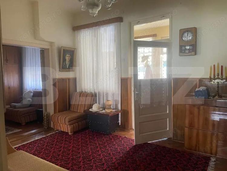 Casă cu 2 camere cu Teren 275 Mp în Central