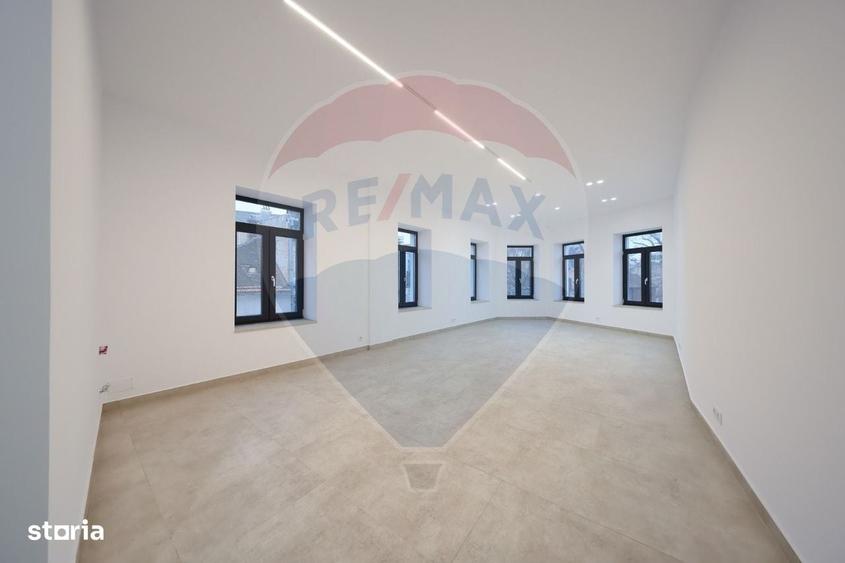 Spațiu comercial, de 260 mp, în Central
