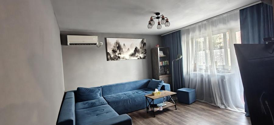 Apartament cu 2 camere decomandat în Central