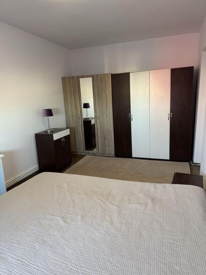 Apartament cu 2 camere decomandat în Faleză