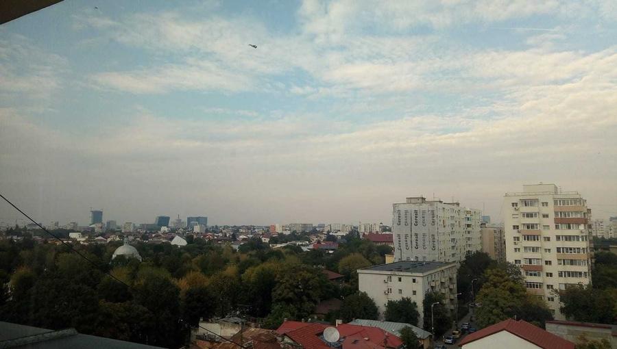 Apartament cu 3 camere decomandat în Basarab