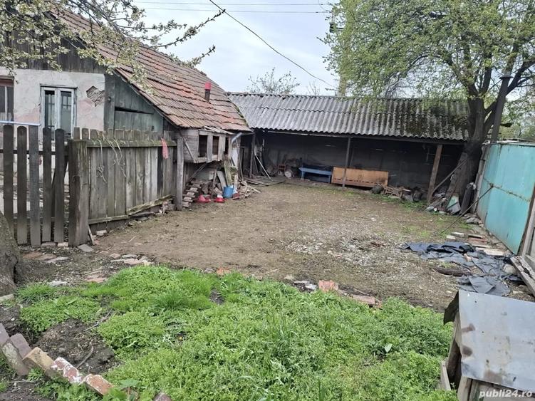 Casă cu 2 camere în Baru