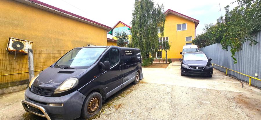 Casă individuală cu 7 camere cu Canalizare în Săftica