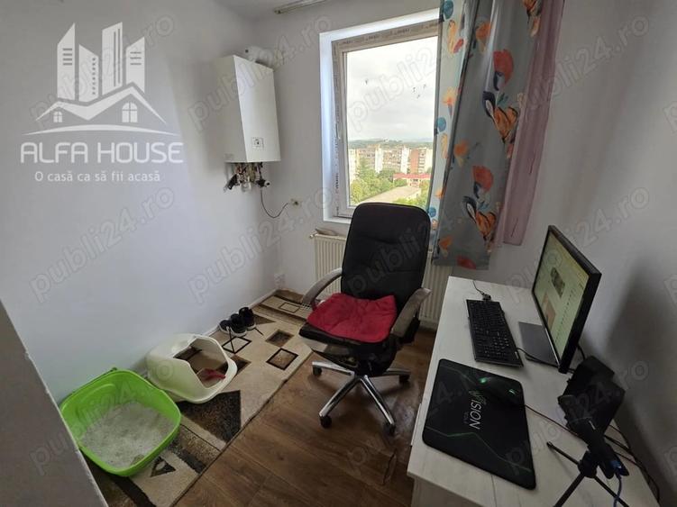 Apartament cu 3 camere decomandat în Govândari