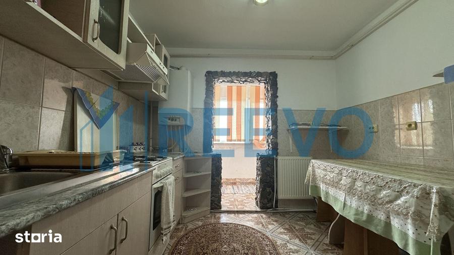 Apartament cu 2 camere decomandat în Central