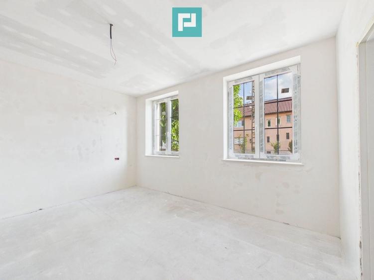 Apartament cu 2 camere semidecomandat în Pârneava