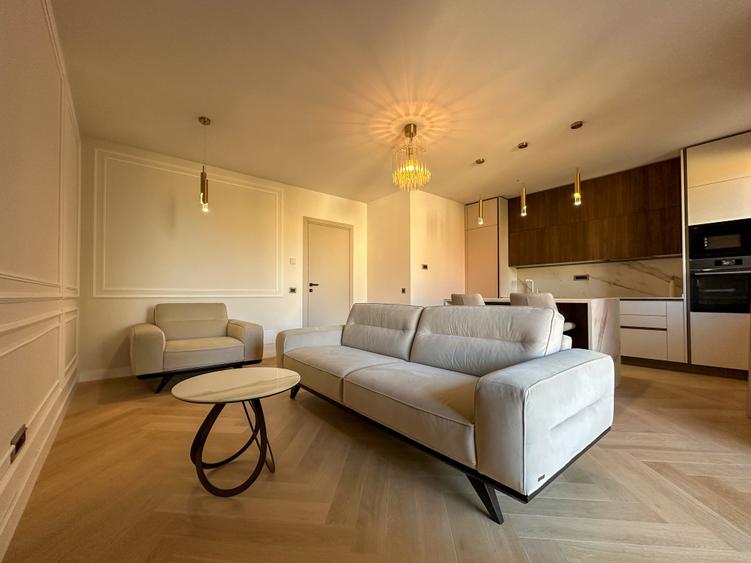 Apartament cu 2 camere semidecomandat în Iancu Nicolae