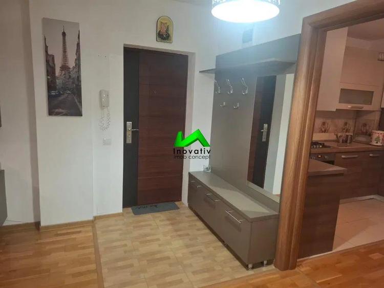 Apartament cu 3 camere decomandat în Hipodrom 3