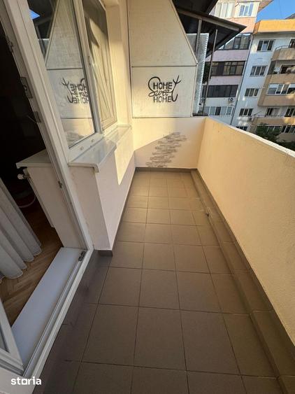 Apartament cu 2 camere decomandat în Micro 11