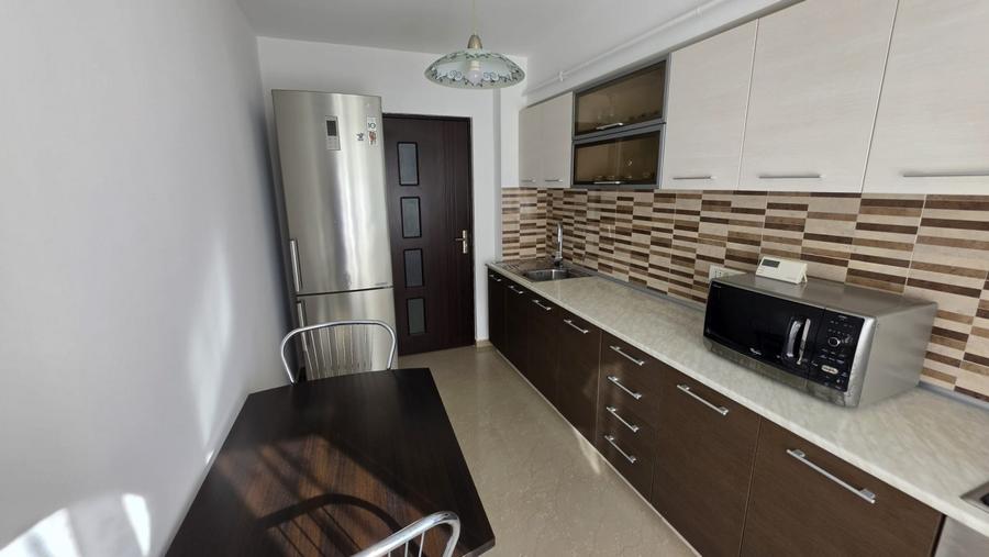 Apartament cu 2 camere decomandat, mobilat în Ultracentral