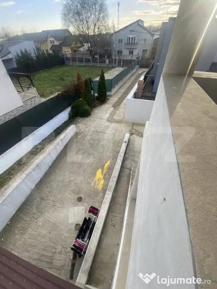 Casă cu 7 camere cu Teren 1100 Mp în Bucov