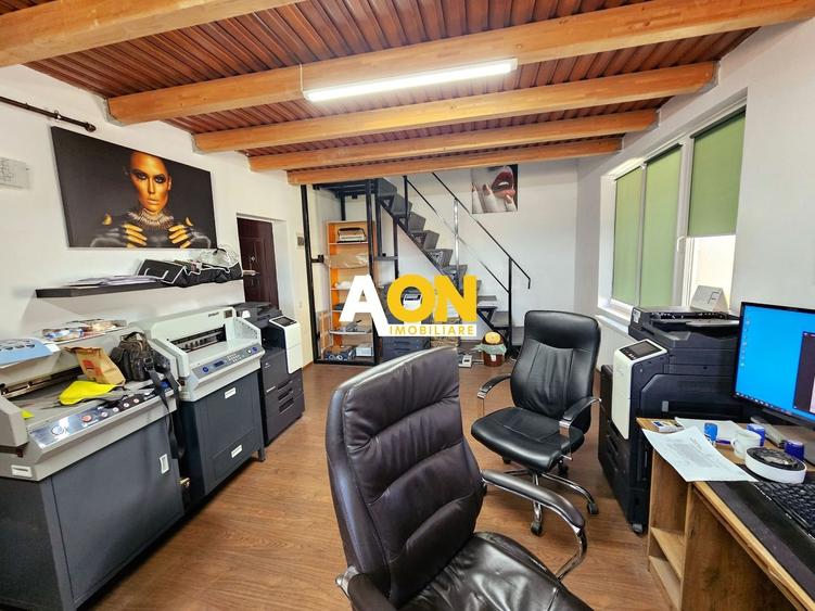 Apartament cu 4 camere decomandat, mobilat în Central