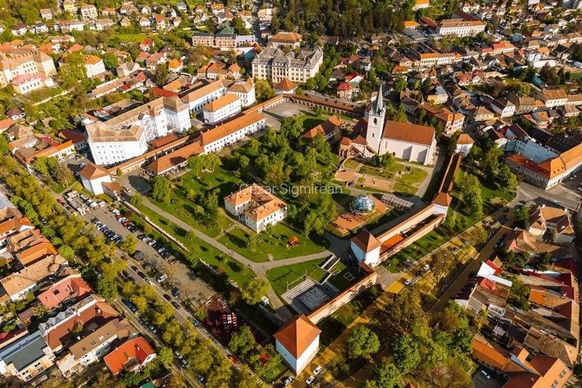 Apartament premium langa Cetatea Medievala, cu plata in doua rate | Acces la SPA & wellness, parcare subterana, parc interior