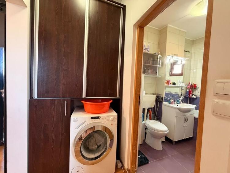 Apartament cu 2 camere semidecomandat în Șagului