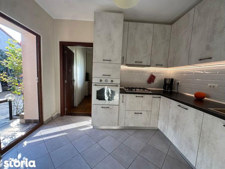 Casă cu Teren 200 Mp în Rahova